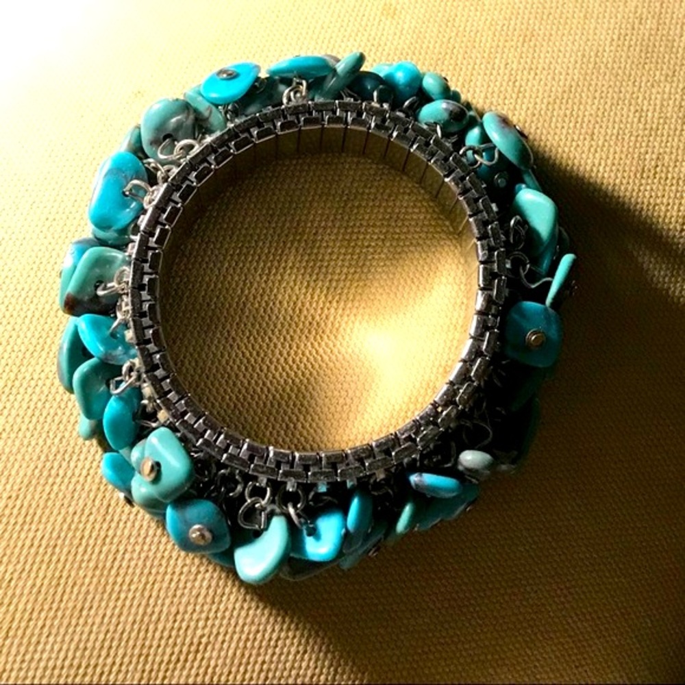 TURQUOISE BEADED BRACELET